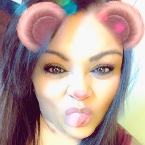 Meet your Posher, Joanna